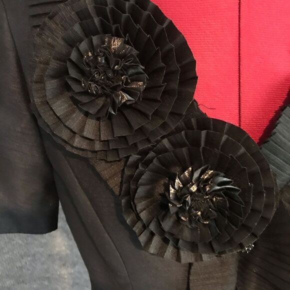 Kasper Blazer Women's Size 4 Black Floral Accents Short Sleeves Ruffles - Picture 5 of 8